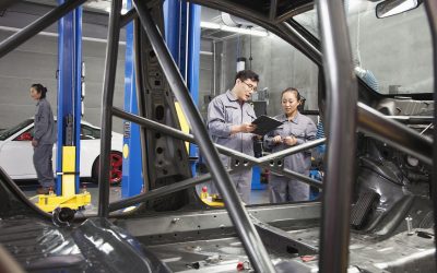 Jakie rodzaje napraw przeprowadza się na ramach blacharskich?